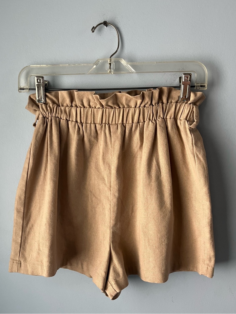 Boohoo 100% Cotton Beige High-Waist Paperbag Pull-On Shorts Size 6